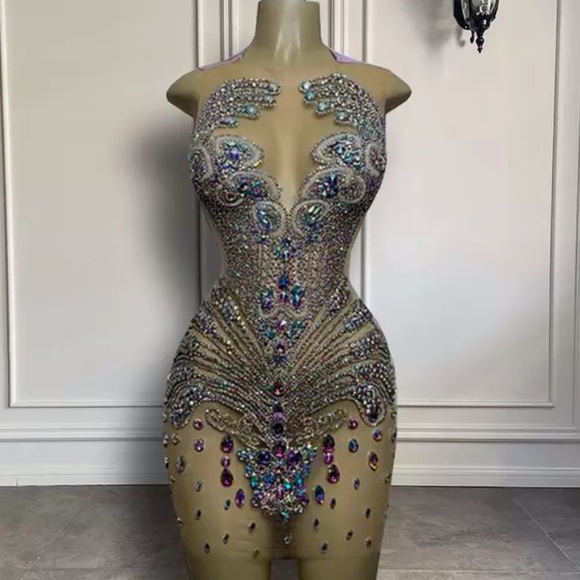 Party Gown/Prom Dresses - Picture 1 of 3